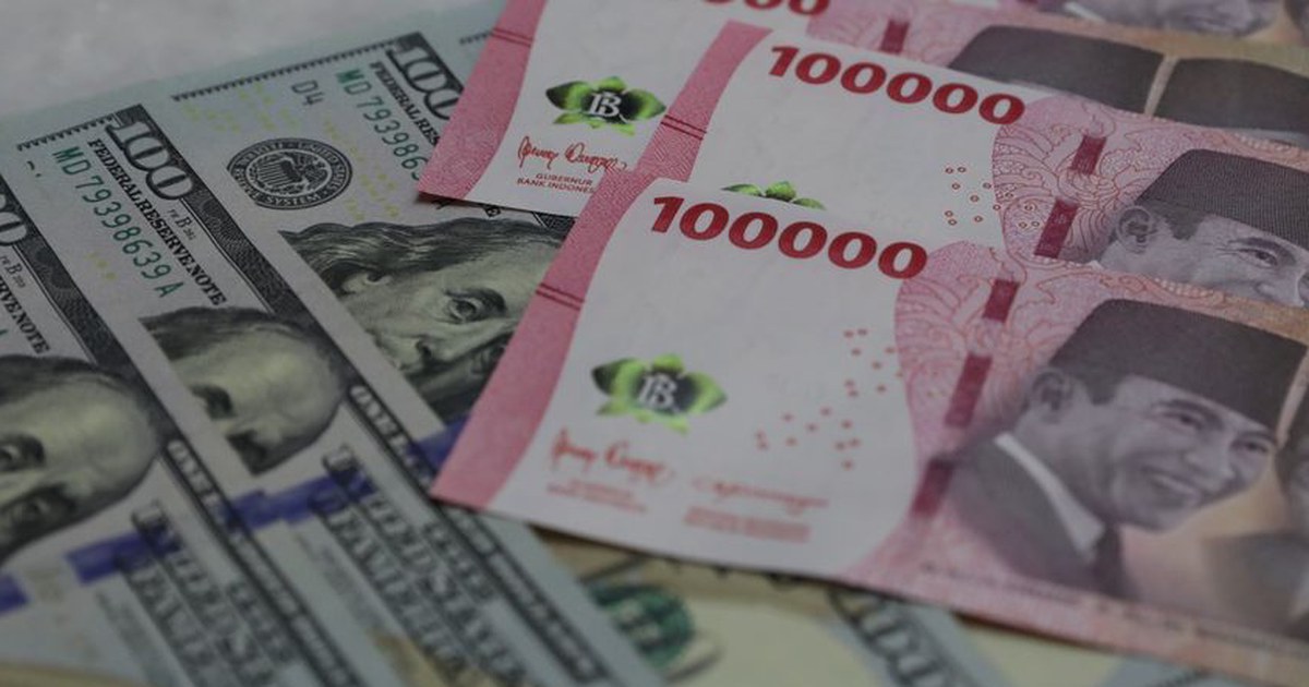 Ibrahim Assuaibi: Rupiah Tertekan Ekspektasi Kenaikan Suku Bunga Fed