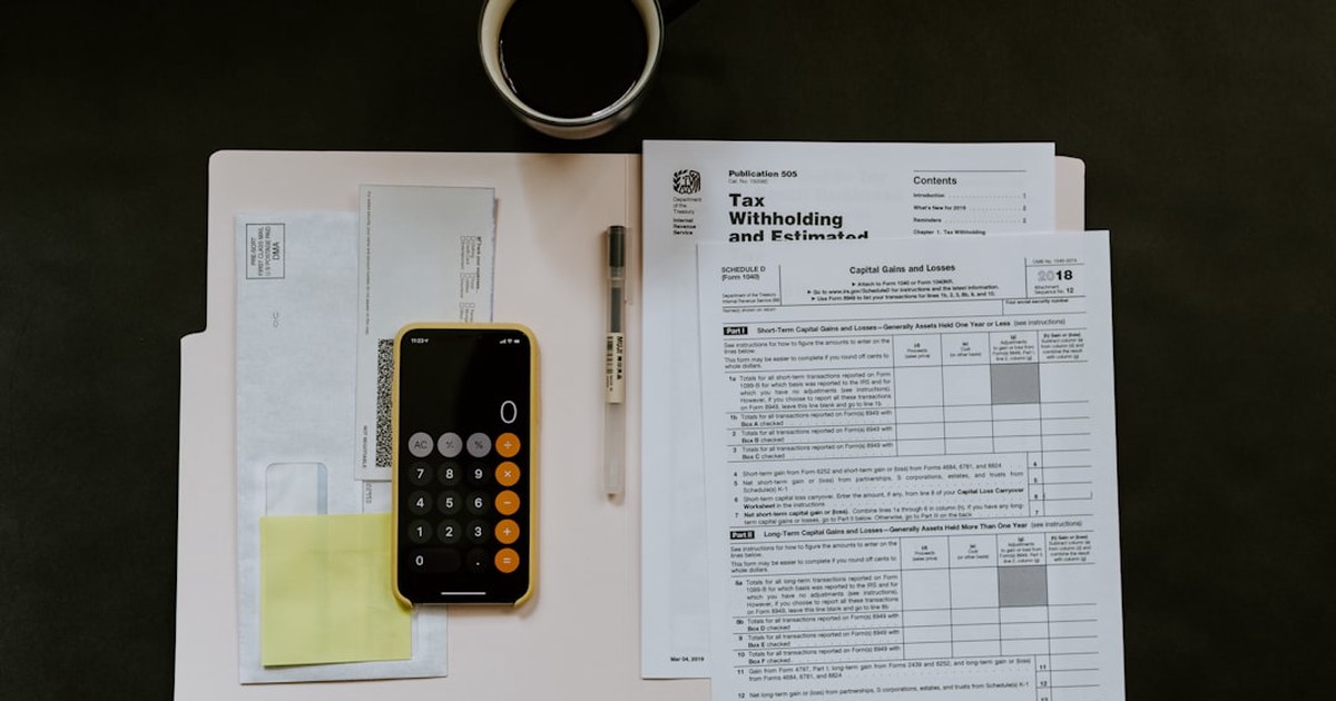 Cara Menghitung HPP Barang Impor Secara Presisi Agar Tidak Terjebak Margin Semu